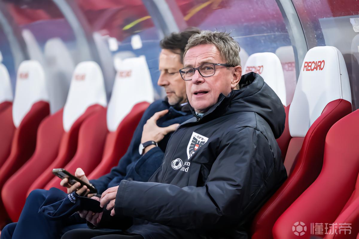 奥地利媒体:朗尼克质疑米兰承诺,索要书面担保再谈加盟